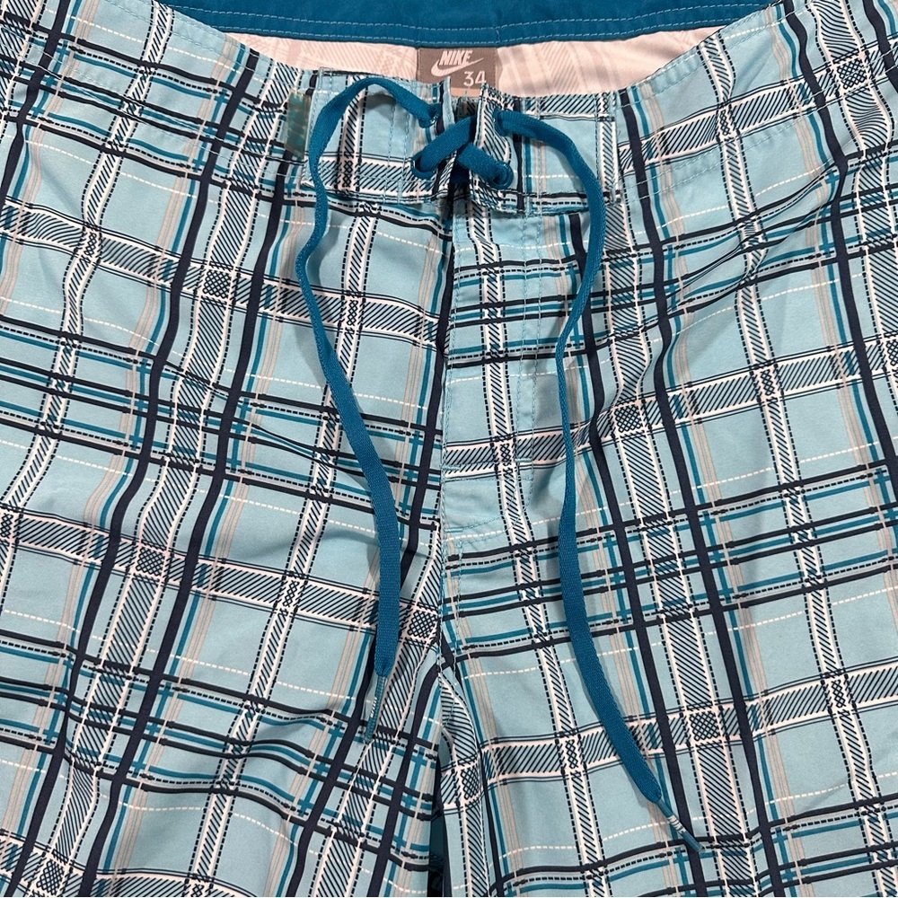 Nike Board Shorts Mens Size 34 Blue Plaid Drawstring Swim Surf Trunks - Picture 2 of 8